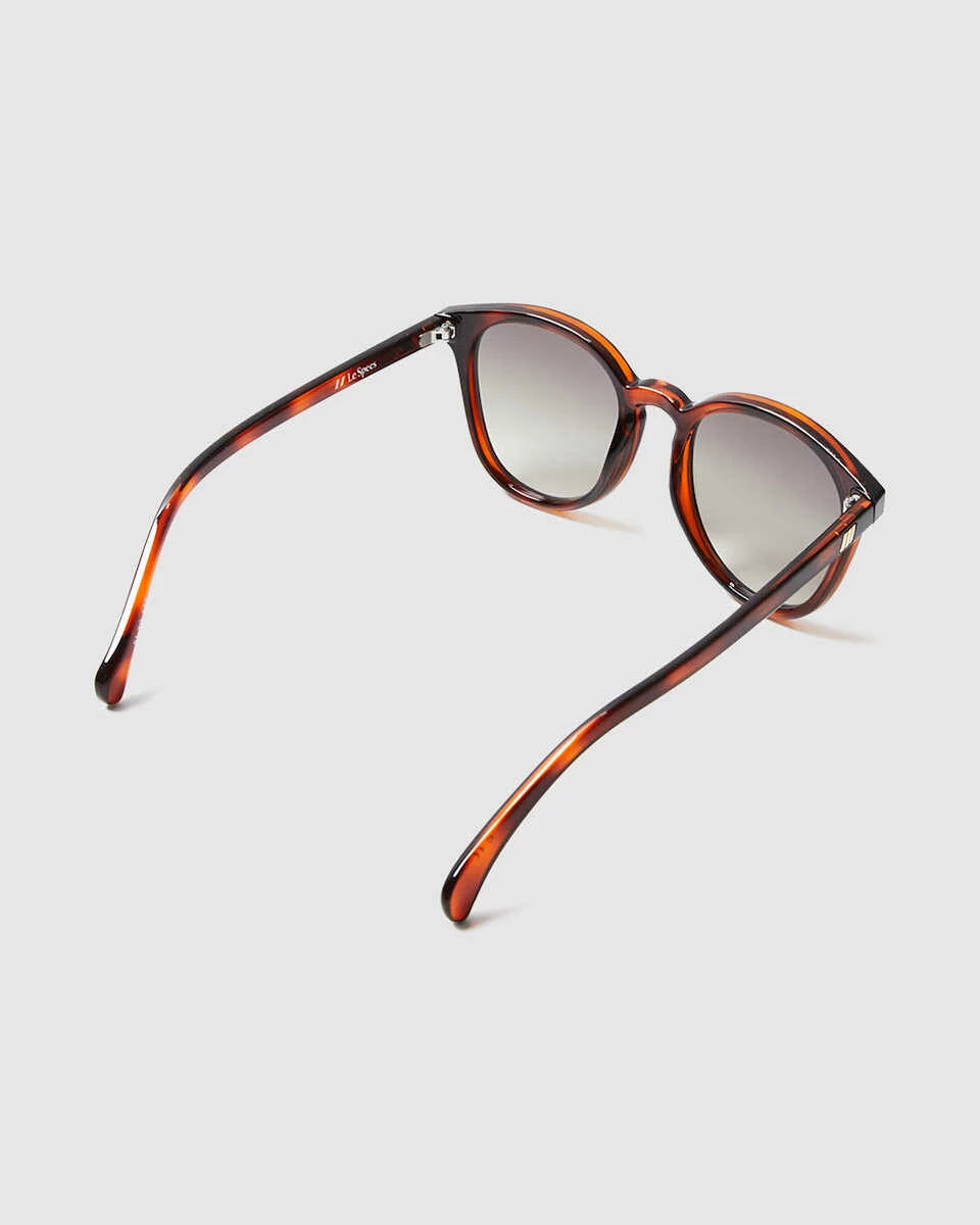 Le Specs Bandwagon Toffee Tortoise Sonnenbrille Unisex 5 Le Specs Bandwagon Toffee Tortoise Sonnenbrille Unisex