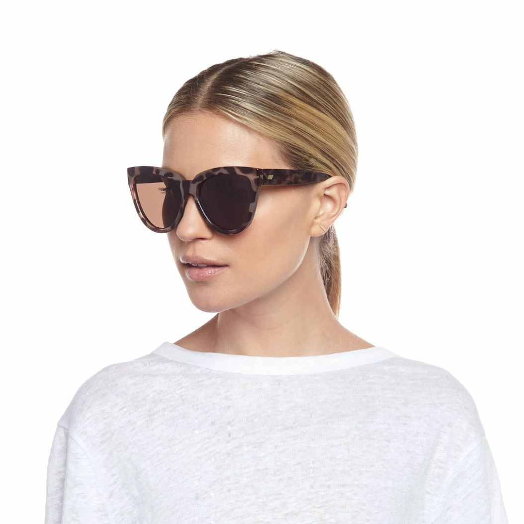 Le Specs Liar Liar Volcanic Tortoise Cateye Sunglasses 6 Le Specs Liar Liar Volcanic Tortoise Cateye Sunglasses